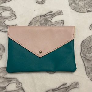 UNSTOPPABLE Glam Bag